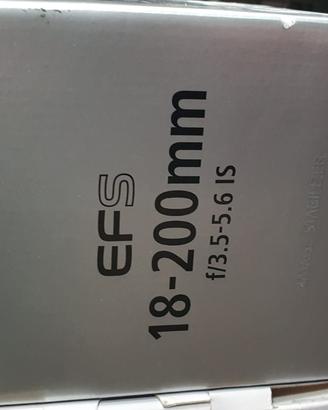 Macchina fotografica CANON REFLEX EOS 700 D