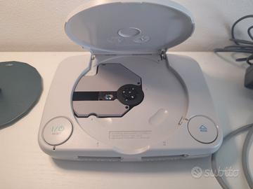 Console Sony PS One Playstat (Slim) + Cavi + 2 Con