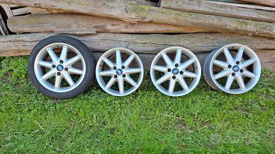 CERCHI IN LEGA FORD FIESTA 