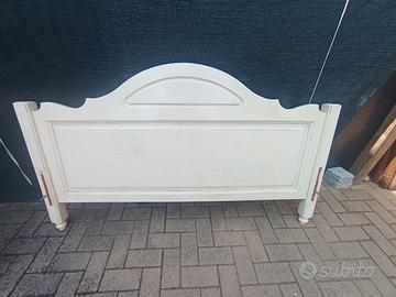 testata letto con bordi