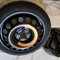 ruotino di scorta e navigatore per fiat croma 2010