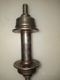 Mozzo pista posteriore aquila.