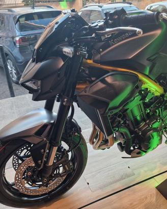 KAWASAKI Z900 (70KW) 2026 PROMO a € 8.890 fino al 