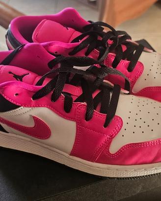 air Jordan 1.mid 