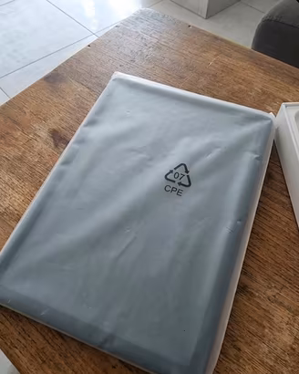 Tablet nuovo wifi con accessori 
