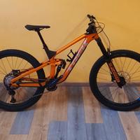 Trek Slash 9.8 (NUOVA)
tg.M//L 