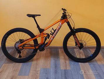 Trek Slash 9.8 (NUOVA)
tg.M//L 