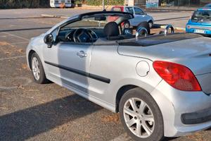 Peugeot 207 FELINE CABRIO 1.6 td