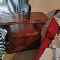 Mobiletto ingresso o TV con ruote