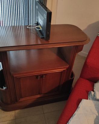 Mobiletto ingresso o TV con ruote