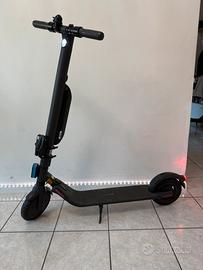 Monopattino NINEBOT E25E