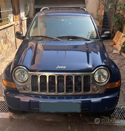 🚙 Jeep Cherokee KJ 2.8 CRD Limited Automatica – P