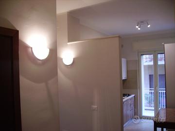 Stanza singola in bilocale ristrutturato