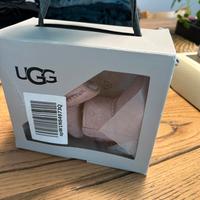 Ugg neonata