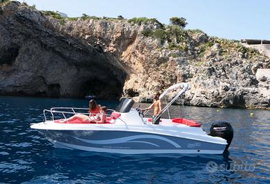 Barca Salento Marine OC 650 Sundek Walk Around