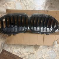 GRIGLIA RADIATORE NERA COMPRESA COVER SERIE 1 F40