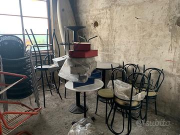 Tavoli e sedie bar