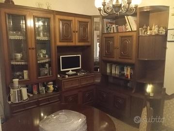 Mobile credenza
