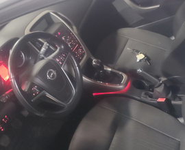 Opel Astra 2011/12 diesel 1700