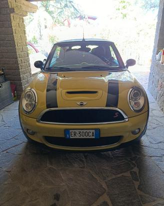 Mini Cooper S R57 