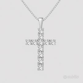 Collana Croce Moissanite in Argento 925 di Lusso