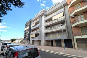 4 LOCALI A MARGHERITA DI SAVOIA