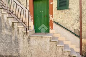 3 LOCALI A VASANELLO