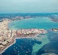Immobile di 24100 m² con più di 5 locali a Nardò