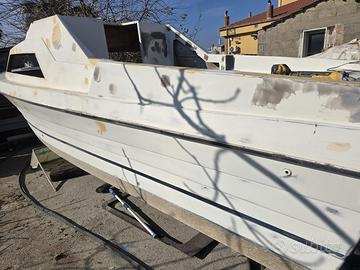 Barca gobbi cabinato