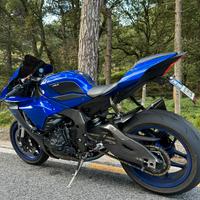 Yamaha r1 2023