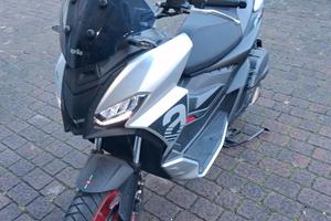 Aprilia SR GT 200 - 2024