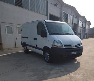 Nissan Interstar