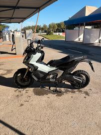 Xadv 750 2024