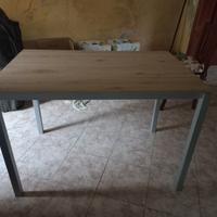 tavolo nuovo per ufficio 