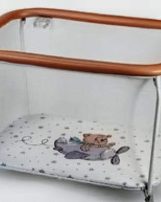 Box e lettino ikea bebe o bambino con tappetone