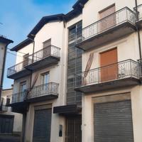 Centrale e ristrutturato