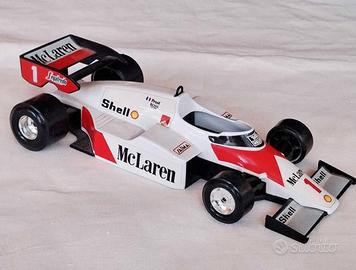 Modellino auto F1 scala 1/24