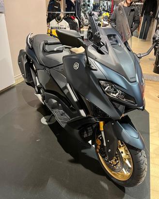 t max