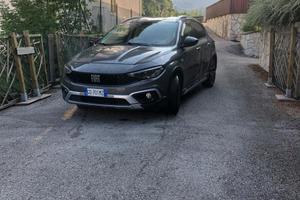 fiat tipo cross