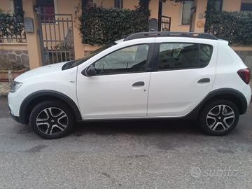 stepway dacia dCi 95cv–BIANCO 71.300km diesel