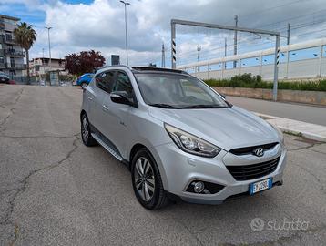 Hyundai IX35 Full con Tettuccio Apribile e Panoram
