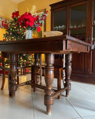 Tavolo e Credenza