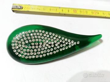 Spilla in celluloide e strass anni 50 