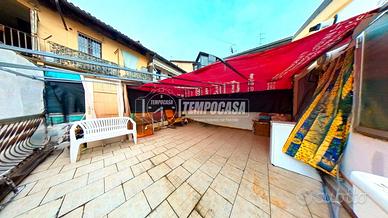 Stabile - Palazzo a Torino Via CHIUSELLA