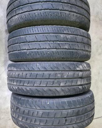 Gomme 235/65 R16 C 115/113 R