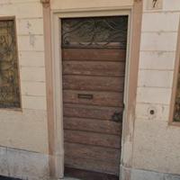 Portoncino in legno