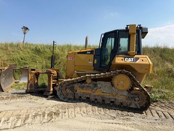 Dozer Caterpillar d6 N xl. Anno 2010