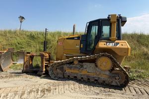Dozer Caterpillar d6 N xl. Anno 2010