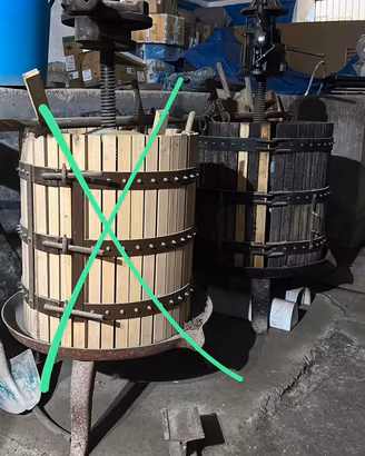 ATTREZZATURA PER VINO