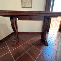 Tavolo in legno